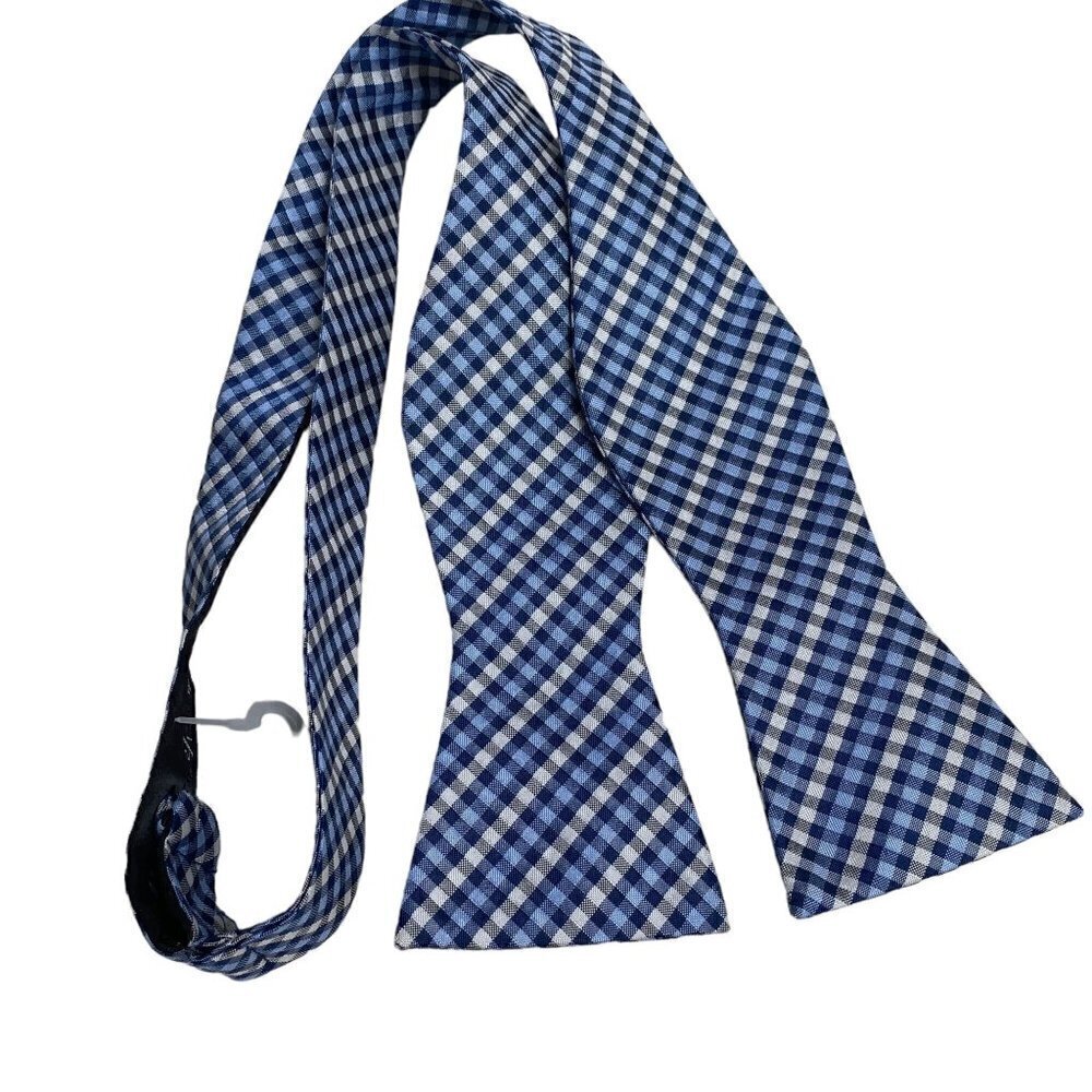Bloomingdales Mens Silk Bow Tie Blue Plaid Check